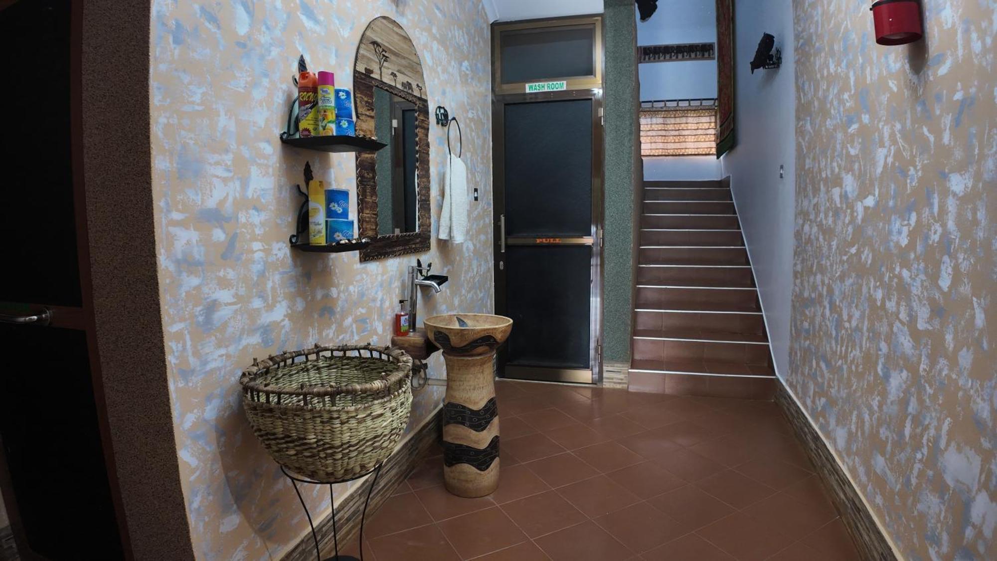 Korona Villa Lodge Аруша Екстер'єр фото